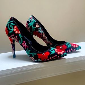 Charles by Charles David Embroidered Pumps